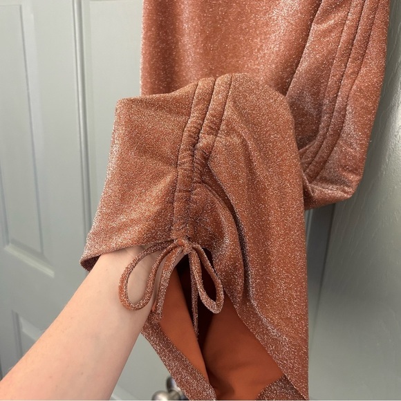 Bananhot Diamond Neckline Midi Bodycon Cocktail Dress with Cinched Sides Sparkle - Picture 4 of 9